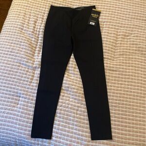 Liverpool Women's Black Ankle Pants